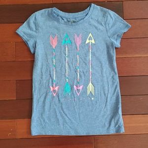 Arrow Pattern T-shirt 👕 Size: 7-8